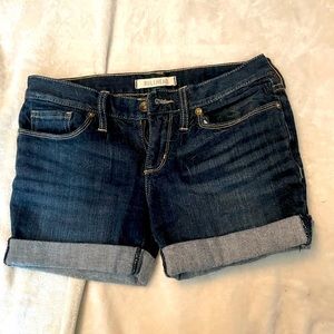 Bullhead Darkwash Mid-rise short